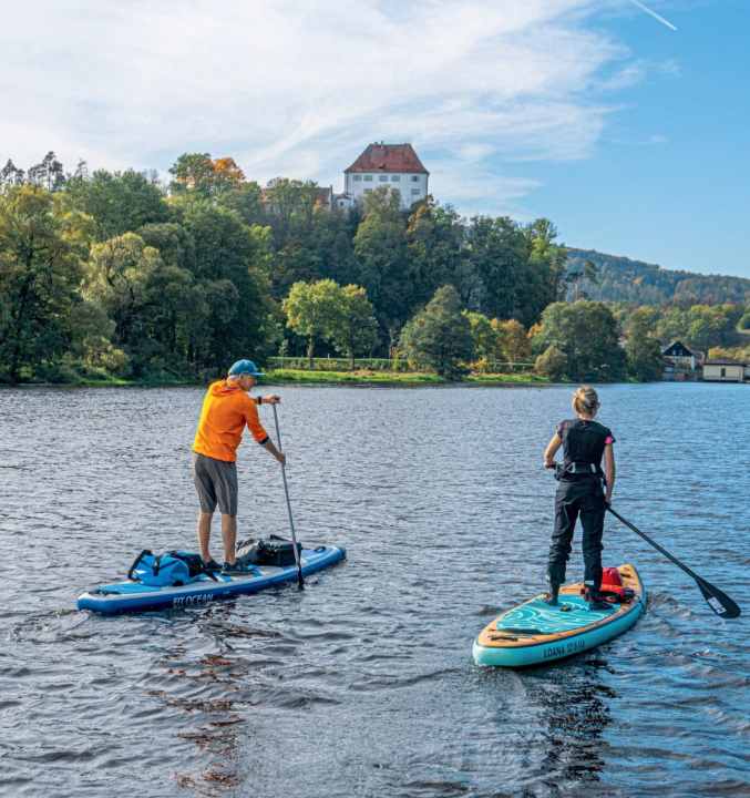 From Nittenau to Ramspau we paddle along one of the most beautiful stretches of the River Regen - Stefling Castle on top of the hill.