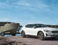 If you want to travel electrically and need more than the currently possible 2500 kg towing capacity, you currently still have to opt for a hybrid, where towing capacities of up to 3500 kg are possible. Purely electric estate: Polestar 2 with XShore 1 e-boat. The car tows up to 1500 kg