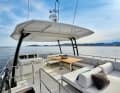 On the flybridge, the wet bar and driving position are part of the typical Prestige equipment