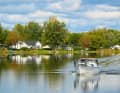 Grundstücke am Wasser sind überall begehrt,  auch am Rideau River, hier in bester Lage