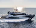 In profile: Compared to other Pershing models, the steering position has been moved far forward to create a nine-metre-long living area