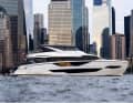 Die Engländer sind ebenfalls Stammgäste in der Rheinmetropole und schätzen die treue Kundschaft aus der DACH-Region. Mit dabei haben sie das 27,10 Meter lange Verdrängerformat Sunseeker Ocean 182...