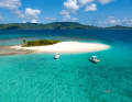The beautiful sandbank Sandy Spit in the east of the island of Jost van Dyke