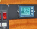 External battery monitor: If the settings can be adapted to Life batteries, a battery monitor indicates the state of charge independently of the BMS. A lead programme does not really fit, but with a charge factor of 100 percent and a Peukert coefficient of 1.0, it can still work in practice