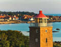 Le phare de Svaneke a été construit en 1919, cinq ans après l'échouage d'un cargo et la noyade de son équipage.