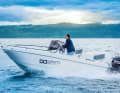 The compact console boat can be equipped with long-shaft outboards up to a maximum of 140 hp.