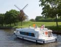 Dieser Anbieter ist ideal für Binnen-Fahrer, die ein Hausboot besitzen und flexibel  nutzen möchten, ohne sich um Wartung, Reparaturen oder Fixkosten kümmern zu müssen.