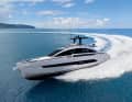 Gezähmtes Kraftpaket: Erstmals arbeiten im Motorenraum einer Pershing IPS- Einheiten von Volvo Penta. Dreimal  735 Kilowatt Leistung sorgen für einen  Topspeed von 34 Knoten bei viel Komfort –  ganz ohne Rooster Tail.