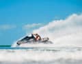 Wer will schon geradeaus fahren? Mit dem ­Waverunner beginnt der Spaß erst in den Kurven!