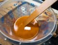 Step 3 - Mixing: The pigment-containing product must be stirred well. The colour can be mixed, a measuring cup helps with reproduction