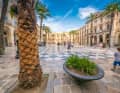 Vilanova i la Geltrú: In the centre, street cafés around the very lively Plaça de la Vila attract visitors