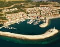 Die neue entstandene Feriensiedlung Luštica Bay mit Marina