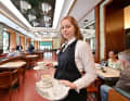 Im traditionsreichen Café Slavia