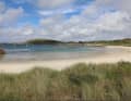 Der Strand von Braye Harbour.
