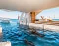 Elaborate construction: The eight-metre tender retracts into the hull. To do this, the floor of the beach club is lowered, water is let in and pumped out again