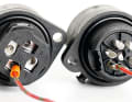 Connection technology: Screw terminals (left) are only available in yacht accessories, on industrial plugs the cables are usually soldered (right).