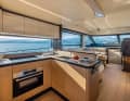 The saloon has an undisturbed all-round view and very good light incidence