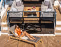 You can only feel at home here: the huge bathing platform and the modular cockpit