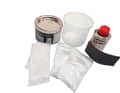 Yachtcare Epoxy Fix II Repair Kit: Hier bekommt man ein Set zum Kleben und Reparieren, denn neben Harz und Härter werden Schleifmittel, Glasfasermatte und Leichtfüllstoff zum Andicken geliefert. Ob nun zum Verkleben oder Reparieren von Löchern, das Material zeichnet sich laut Datenblatt besonders durch seine gute Haftung aus. Preis: ca. 33 € , AWN