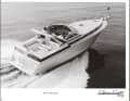 ChrisCraft 412 Amerosport, Baujahr 1987, In den Achtzigern die neue Mittelklasse aus den USA: Vollausstattung unter und über Deck mit allem Komfort. ChrisCraft ist Wegbereiter der Cabin-Cruiser