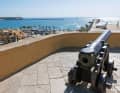 Seewärts gerichtete Kanone auf der Fortaleza de Santa Cristina in Portimão
