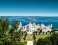 Mein Haus, mein Boot, mein Beachclub: In seiner jamaikanischen Heimat ließ der „AHPO“-Eigner vor seinem Trident Castle ankern. Von wo aus die Aussicht am besten war, können wir nur vermuten.
