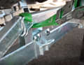 Important: The belt must not run over sharp edges