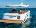 Bathing platform, table and all-round sofa provide the desired comfort