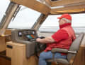 Steeler NG 43 OFFSHORE steering position