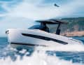 When it comes to motorisation, you can choose between twin systems with outboards or inboards.