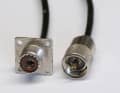 PL-Buchse (l.) an der An­tenne und Stecker (r.) am Kabel ist die häufigste Konfiguration im Seefunk