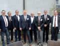 Das DMYV-Präsidium am Ende des Verbandstages am 7. Mai in Lutherstadt Wittenberg (in Klammern die jeweiligen Funktionen und Zuständigkeitsbereiche): von links Sven Greif (SBV – Sportbootvereinigung im DMYV), Michael Martini (Verbandsratsvorsitzender), Winfried Röcker (Ehrenpräsident), Uwe Töben (2. Vizepräsident und Schatzmeister), Frank Dettmering (Präsident, Marketing), Helmut von Veen (Raumordnung, Infrastruktur und Umwelt), Gisbert König (1. Vizepräsident, Führerscheinwesen und Ausbildungsstätten, Personal), Uwe Gerlach (Breitensport, Landesverbände und Vereine), Daniel Marzilger (stellvertretend für die Vorsitzende des Bundesjugendrates, Nadine Kössler) und Rainer Lutterbey (Leistungssport)
