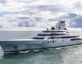 Mit 142 Meter Länge war „Dragonfly“ eine der längsten Yacht-Ablieferungen von Lürssen der letzten Jahre. „Dragonfly“ wirkt wie eine zivile Fregatte.