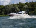 If you like it sporty, you can reach top speeds of around 40 knots