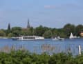 Potsdamer Havel, im Hintergrund die Kirche von Geltow.