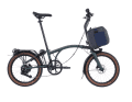 Le Brompton G Line est disponible avec une vitesse au moyeu à 8 vitesses ou une vitesse à 4 vitesses plus un moteur électrique.