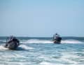Speed in den Schären: Bei dem High Speed Boat Operations Forum 2023 geht es um den Erfahrungs- und Wissensaustausch. Ein Hauptteil besteht aus Testfahrten mit Hochgeschwindigkeitsbooten