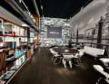 Riva-Showroom mit Büchern und hochwertigen Merchandising-Produkten