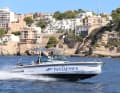 Always on board: the Pantaenius safety boat, also an Axopar