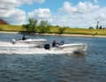 A speedy ride: the boats don't have much in common when it comes to speed, but when it comes to handling, they differ in sporty and good-natured behaviour