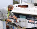 When dismantling, an opening is first sawn in the rear to make it easier to separate the transom from the base plate from above