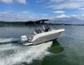 Long-shaft outboards with a maximum of 115 hp may be mounted on the transom.