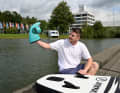 Product presentation on the exhibition lake: electric fin from JayKay GmbH