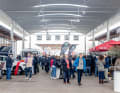 Eine überdachte Freifläche verbindet die Magdeburger Messehallen 1 und 2
