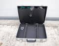 Individual special tools can be found in the additional compartment, everything else has its fixed place in the case
