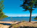 A name that says it all: the hidden Sandvik in the north of the island of Torsö not only offers one of the rarest beaches in the area, but also a place to drop anchor