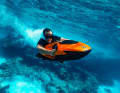 New technology and additional gliding surfaces make the toy up to 35 km/h fast