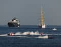 Die RacingBirds in Action vor den Superyachten