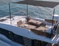 Die neue Flybridge bietet Platz für Crew und Ausrüstung