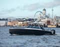 XO Discover 9 T-Top (Länge: 8,57 m, Breite: 2,57 m, Gewicht: 2.259 kg, Motor: 450 PS, CE-Kategorie: C) | )